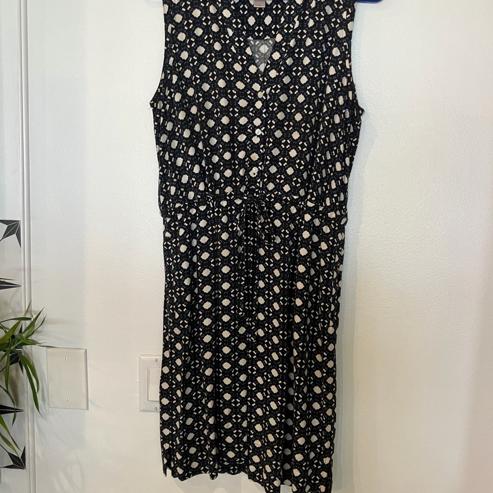 LOFT Black and White Sleeveless Midi Dress with Drawstring